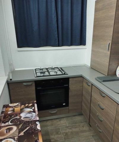 Aparatorii patriei dimitrie leonida cu parcare - Fotografie 4