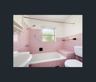 **First Open for Inspection, 12.15-12.35pm, Saturday, 01/11/25** Pe... - Photo 1