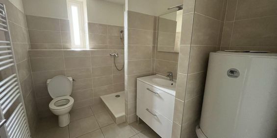 Location Appartement 2 pièces 32m² VONNAS 01540 - Photo 3