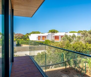 Cascais e Estoril, Lisbon - Photo 1