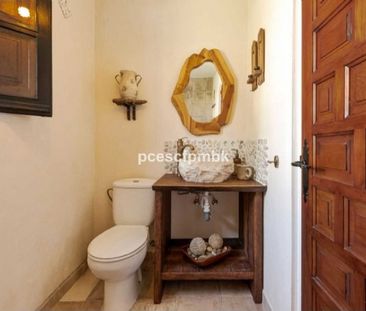 2 Bedroom Townhouse For Rent in Nueva Andalucía, Málaga - Photo 3