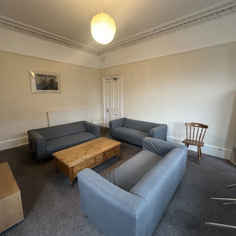 Edinburgh, Edinburgh - Photo 1