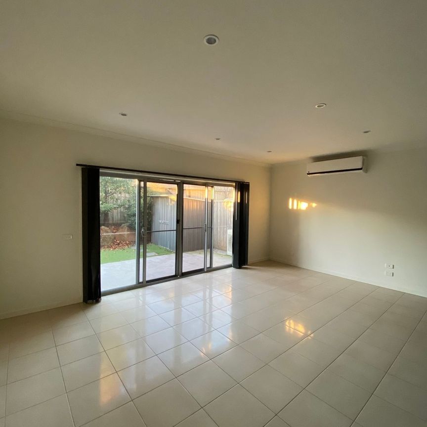 3 / 2 Sanoma Drive, Skye - Photo 1