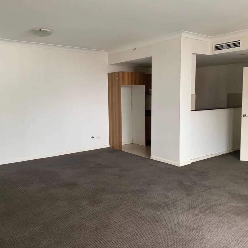 5054/57-72 Queen St AUBURN - Photo 1