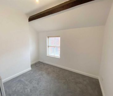 3 bedroom end of terrace house to rent - Photo 5