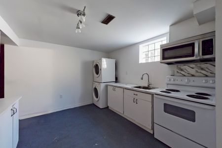 For Lease - 559 Drymen Crescent Unit# 2, Mississauga, Ontario - Photo 2