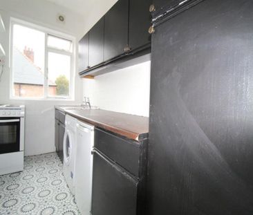 1 Bedroom Apartment To Let - Photo 2