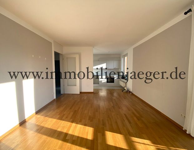 Kleines Wohnhaus im Zentrum einer ruhigen Wohnanlage - Penthouse im 1.OG - großer Balkon - Photo 1