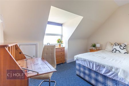 Gloucester Road, - Photo 4