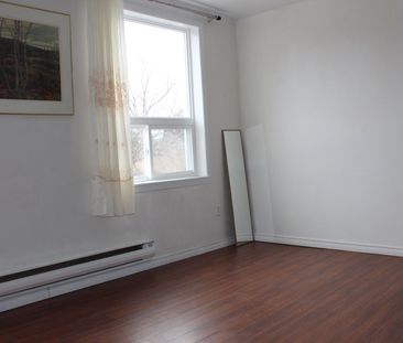 For Lease - 1483 Eglinton Avenue Unit# Apt 2, Toronto, Ontario - Photo 4