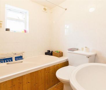 Modern and Central Apartment - Photo 5
