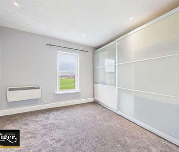 Fleetwood Road South, Thornton-cleveleys, FY5 - Photo 1