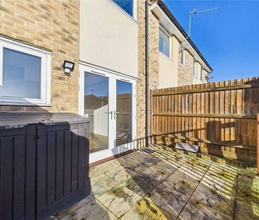 Tay Road, Tilehurst, Reading, Berkshire, RG30 - Photo 2