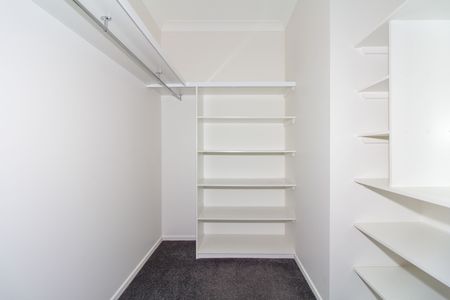 42 Tasman Circuit, Burdell QLD 4818 - House For Rent | Domain - Photo 3