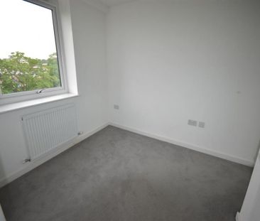 1 Bedroom Apartment To Let - Photo 2
