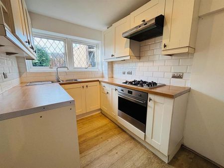 3 bedroom townhouse to rent - Photo 4