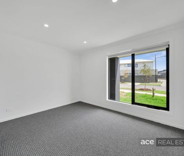 A FRESH START IN MODERN STYLE - Photo 4