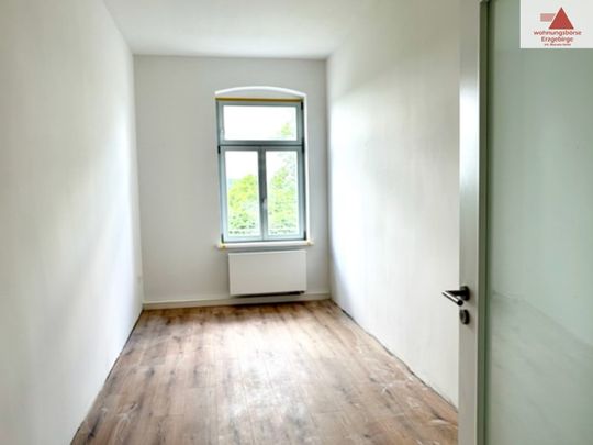 Sonnige Balkonwohnung im Zentrum von Annaberg! - Photo 1