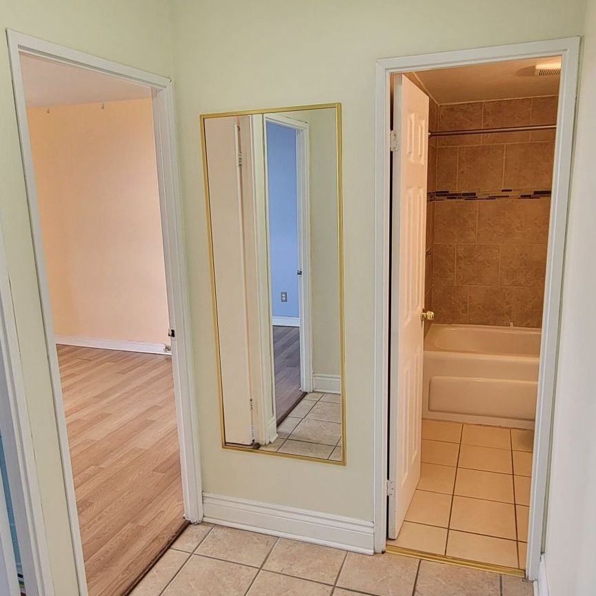 For Lease - 2000 Jasmine Crescent Unit# 1214, Beacon Hill North - South and Area, Ontario - Photo 1