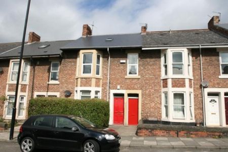 3 Bed - Warwick Street, Heaton - Photo 2