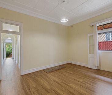 75 Queen Street, Ashfield NSW 2131 - House For Rent | Domain - Photo 5