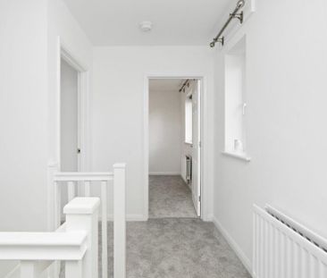 3 bedroom detached house to rent - Photo 3