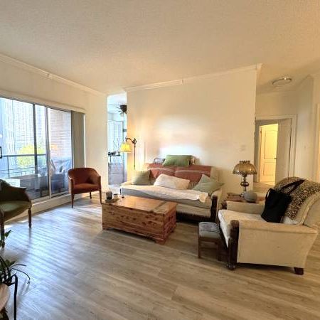 1 LOMOND DR. SUITE 402 - SPACIOUS 2BED+DEN/2BATH, PARKING, BALCONY - Photo 4