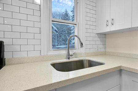 For Lease - 372 Flanders Row, London East, Ontario - Photo 2