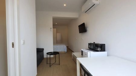 Room in a shared 6-bedroom apartment for rent in Universidad. - Foto 2