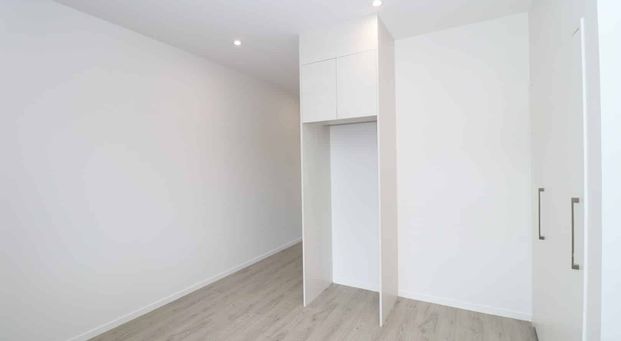 Stylish Home With 3 Bedroom In Flat Bush - Photo 1