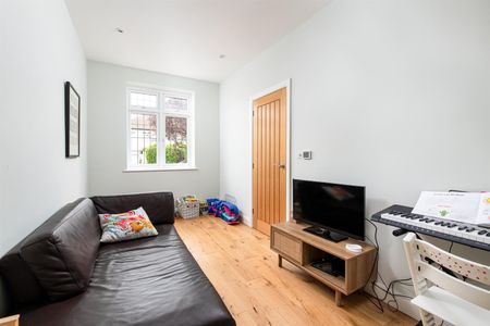 4 bed house to rent in Roman Way, Bristol, BS9 - Photo 3
