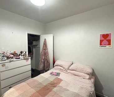 3BR Flat in Glenmore Street, Kelburn - Photo 4