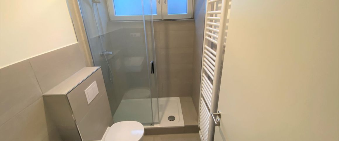 *** Charmante EG-Wohnung mit großem Balkon + Terrasse! *** - Foto 1