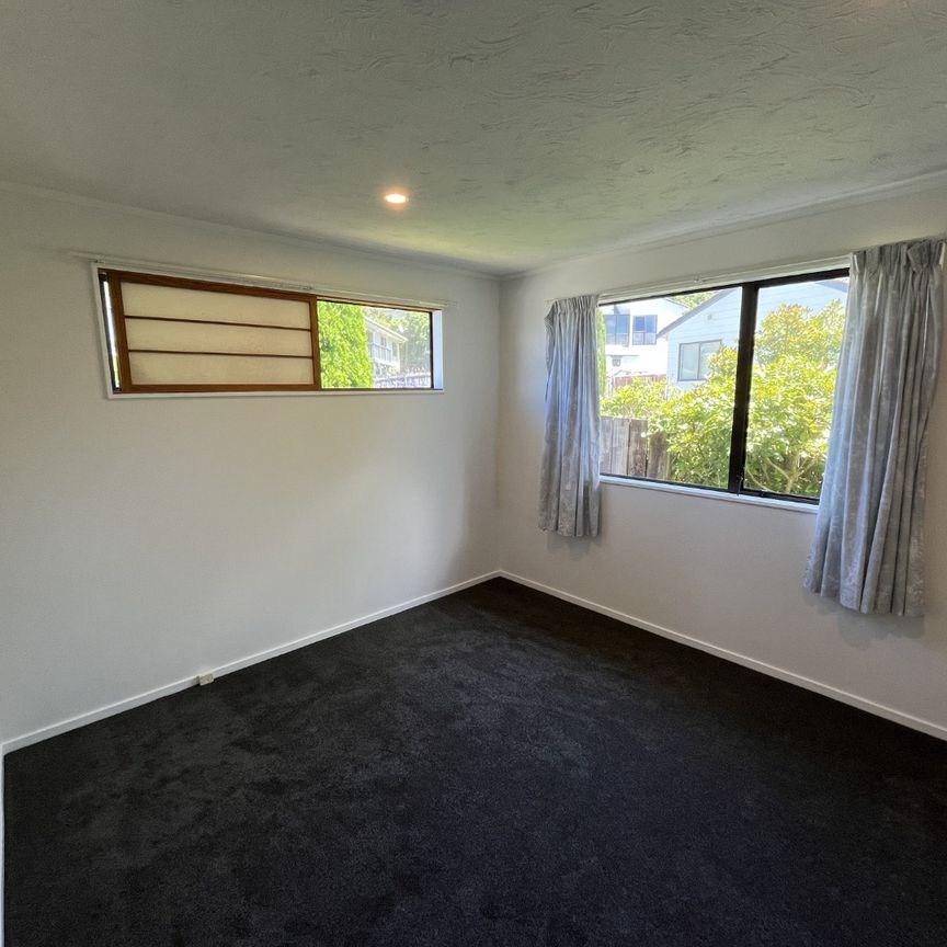 24 Fernhaven Grove, Newlands - Photo 1