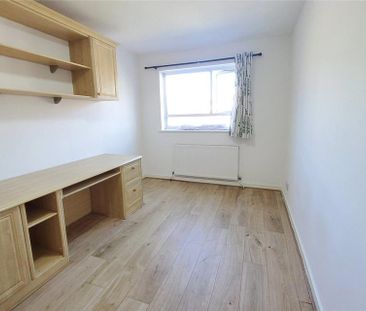 3 bedroom apartment to rent - Photo 3