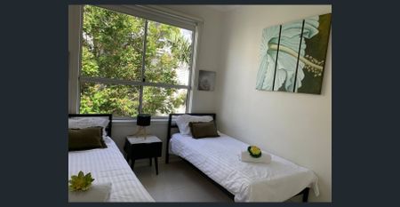 3 bedroom luxury townhouse beachside - Photo 3