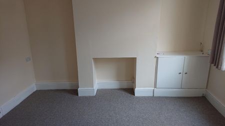 Alexandra Road, Grantham - Photo 2