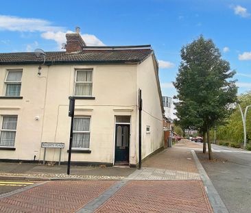 3 bedroom end of terrace house to rent - Photo 5