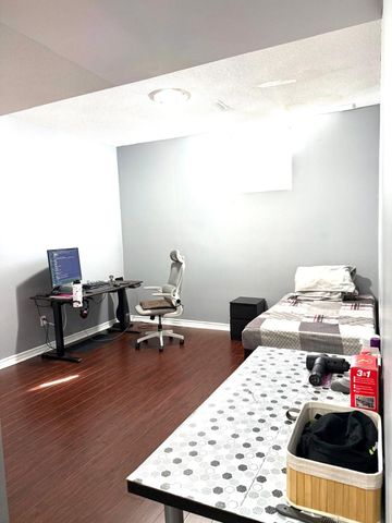 For Lease - 11 Alamosa Court, Brampton, Ontario - Photo 3