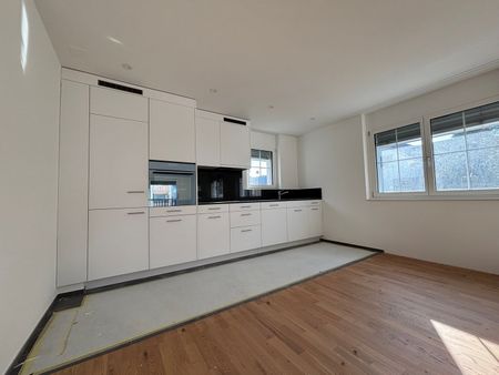 3.5 Zimmer, 93 m², 1. Stock - Photo 4