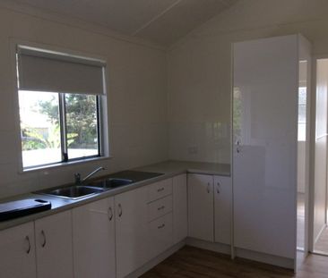 Convenient & Low-Maintenance Living in East Mackay - Photo 2