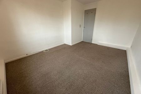 Bittern Close - Photo 4