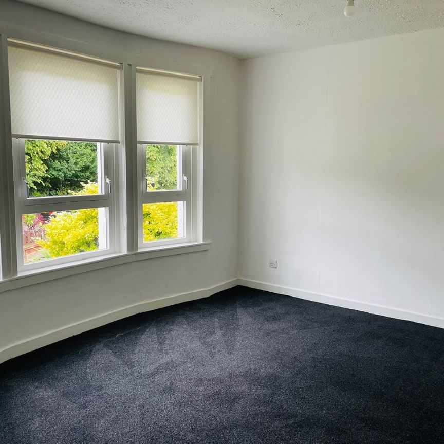 2 Bed Flat, Thornliebank, G46 - Photo 1