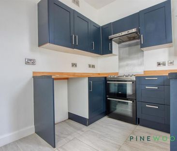 3 bedroom terraced house to rent - Photo 5