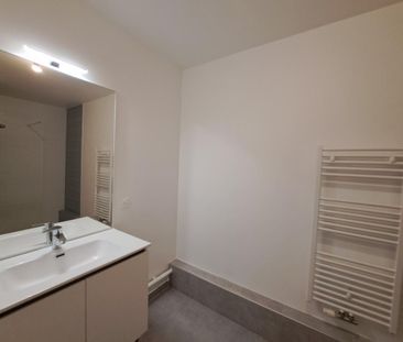 Location Appartement 2 pièces 45m² THONON LES BAINS 74200 - Photo 3