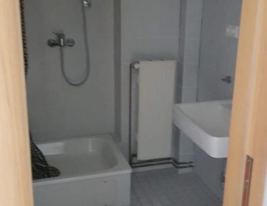 Ruhige 2 Zimmer Wohnung mit Balkon - Photo 1