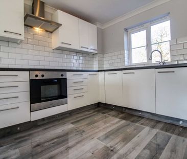 Chopin Mews Mazurek Way, Swindon, Swindon, SN25 - Photo 5