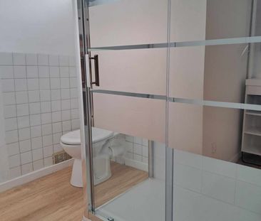 Location Appartement 2 pièces 40m² NIMES 30000 - Photo 4