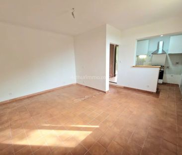 Location Appartement 2 pièces 39 m2 à Draguignan - Photo 2