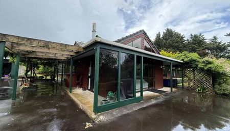 Serene country homestead - Photo 5